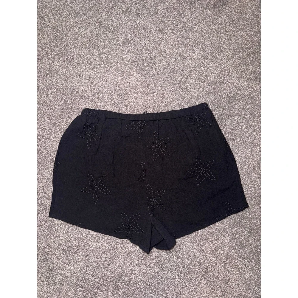 Haute Monde Women's Black Embroidered Design Shorts‎ - Medium